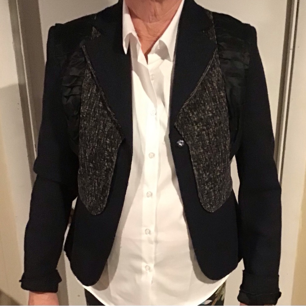 Philosophy di Alberta Ferretti Dark Navy & Textured Tan Blazer